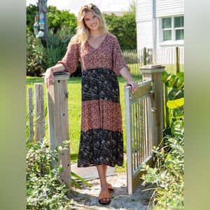 Natural Life Brady Midi Dress Floral Two Toned